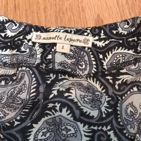 nanette lepore sz 2 cross over check silk top - Picture 3 of 3